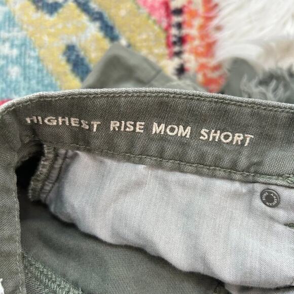 AEO American Eagle Gray Distressed Cut Off Highest Rise Mom Short 10 - Picture 6 of 7